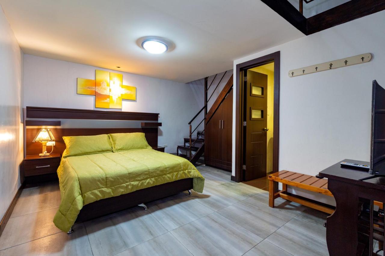 Hotel Majestic 1 Cuenca Exterior photo